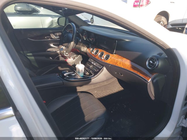 2017 MERCEDES-BENZ E 300 5