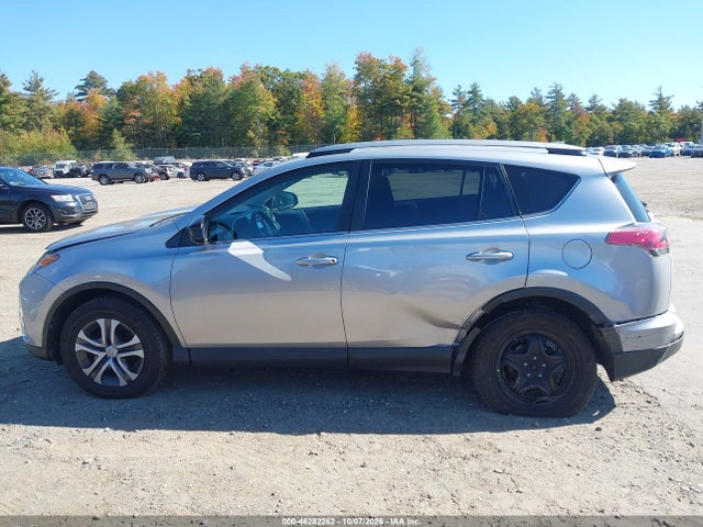 2017 TOYOTA RAV4 LE 14
