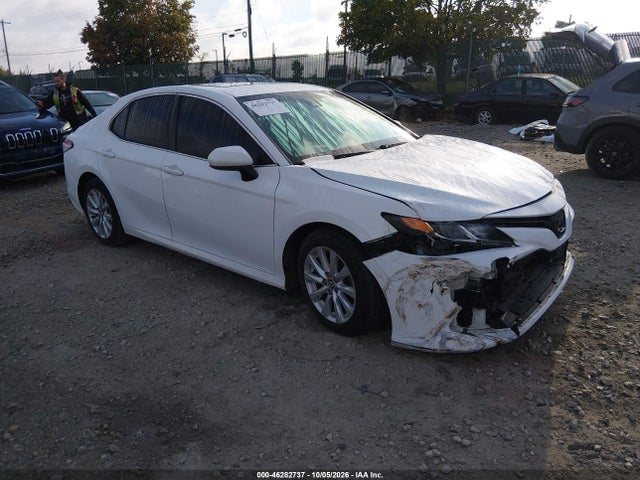 2018 TOYOTA CAMRY LE