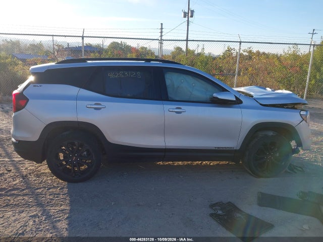 2022 GMC TERRAIN AWD SLT 13