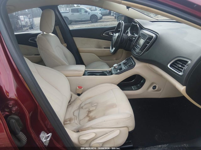 2017 CHRYSLER 200 TOURING 5