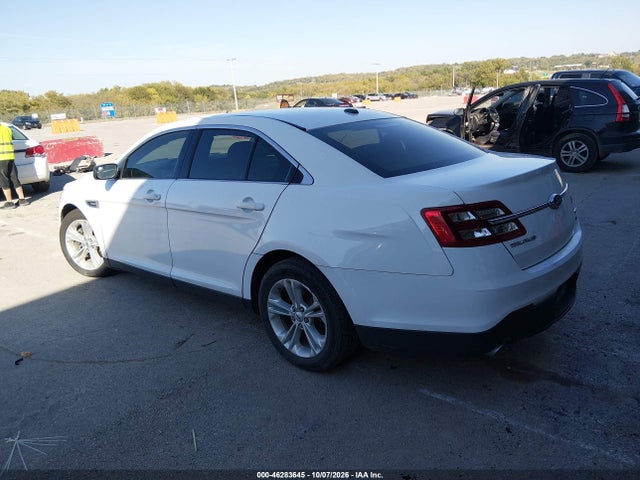 2018 FORD TAURUS SE 3