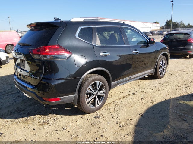 2017 NISSAN ROGUE SL 4