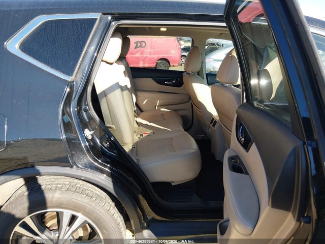 2017 NISSAN ROGUE SL 8