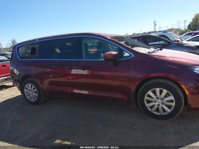 2018 CHRYSLER PACIFICA L 13