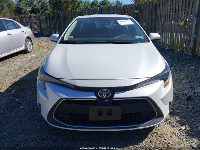 2022 TOYOTA COROLLA XLE 12