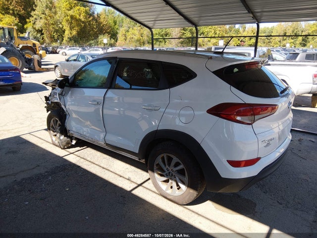 2017 HYUNDAI TUCSON SE 3