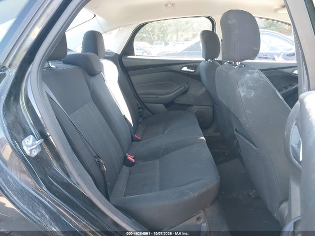 2017 FORD FOCUS SE 8