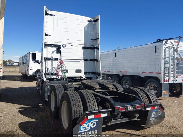 2026 VOLVO NEW VNL 3