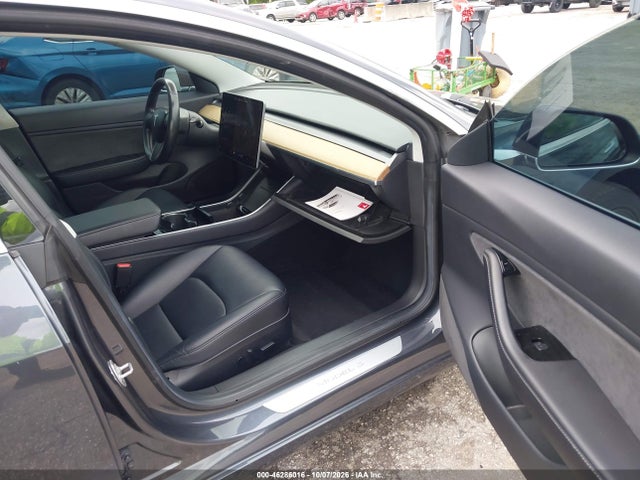 2018 TESLA MODEL 3 LONG RANGE/MID RANGE 5