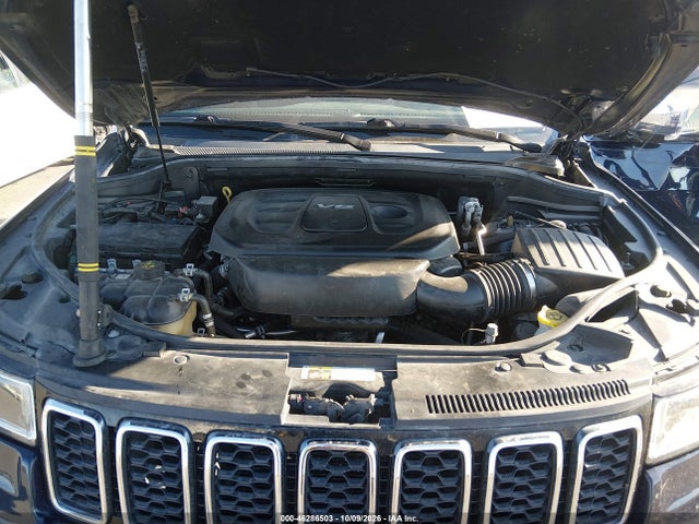 2017 JEEP CHEROKEE 10