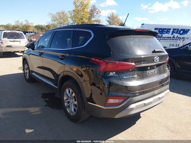 2019 HYUNDAI SANTA FE SE 3