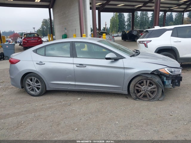 2017 HYUNDAI ELANTRA SE 13