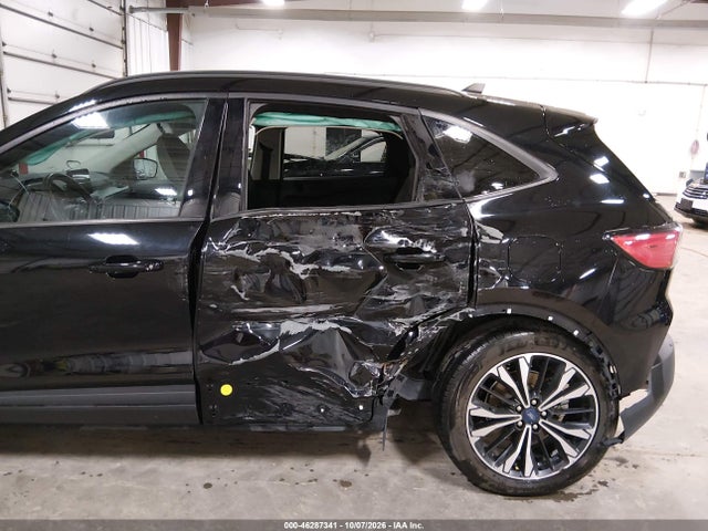 2022 FORD ESCAPE SE 6