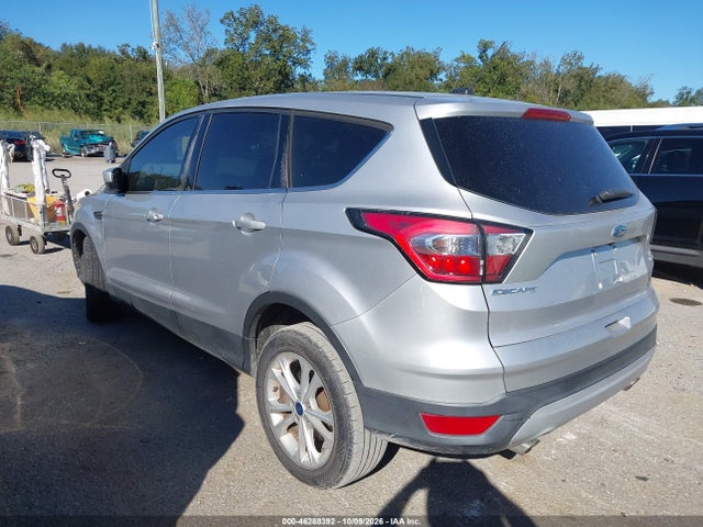2017 FORD ESCAPE SE 3