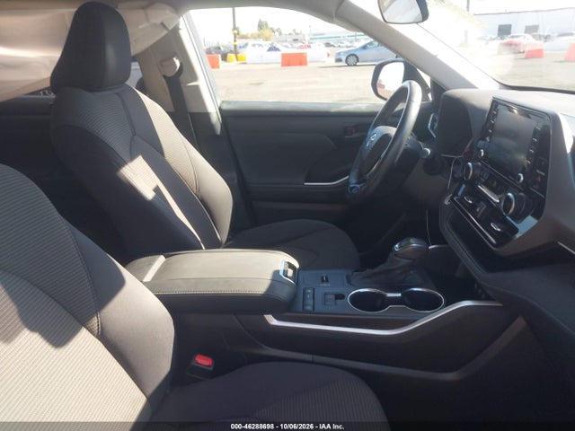 2021 TOYOTA HIGHLANDER LE 5