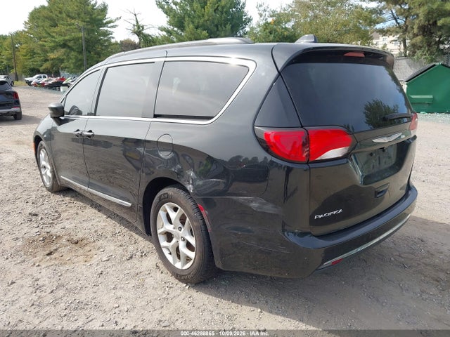 2017 CHRYSLER PACIFICA TOURING-L 3