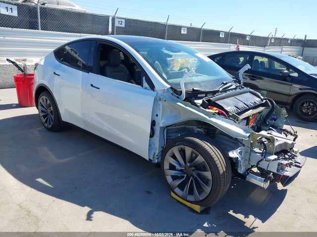 2026 TESLA MODEL Y PREMIUM REAR-WHEEL DRIVE/REAR-WHEEL DRIVE