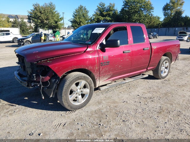 2018 RAM 1500 EXPRESS QUAD CAB 4X4 6'4 BOX 2