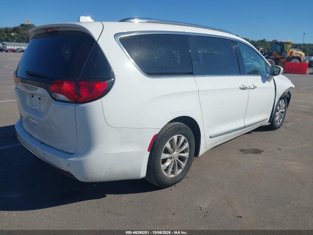 2018 CHRYSLER PACIFICA TOURING L 4