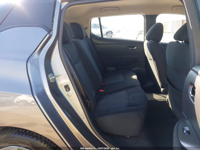2019 NISSAN LEAF S 8