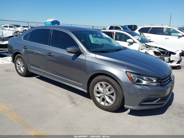 2017 VOLKSWAGEN PASSAT 1.8T S