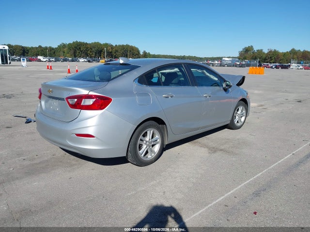 2017 CHEVROLET CRUZE LT AUTO 4