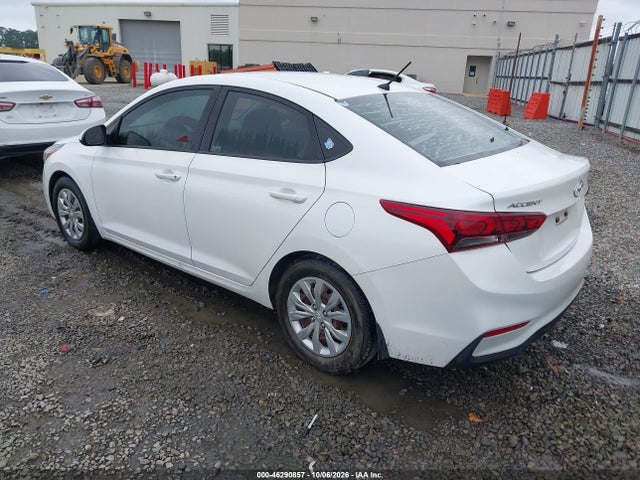 2018 HYUNDAI ACCENT SE 3