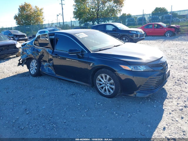 2018 TOYOTA CAMRY LE