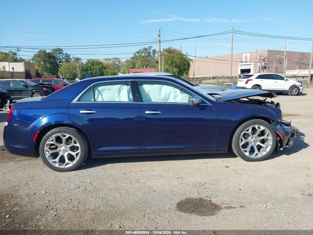 2017 CHRYSLER 300C PLATINUM 13