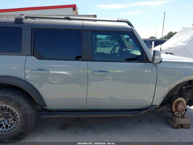 2023 FORD BRONCO OUTER BANKS 14