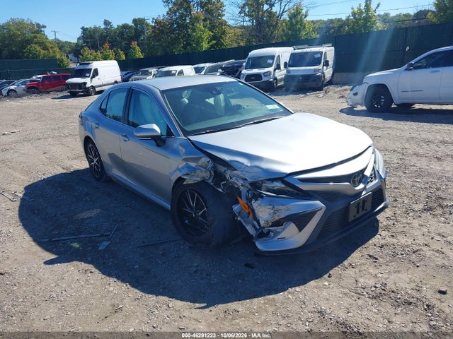 2022 TOYOTA CAMRY SE AWD