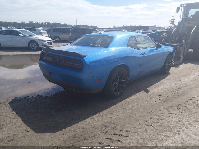2019 DODGE CHALLENGER SXT 4