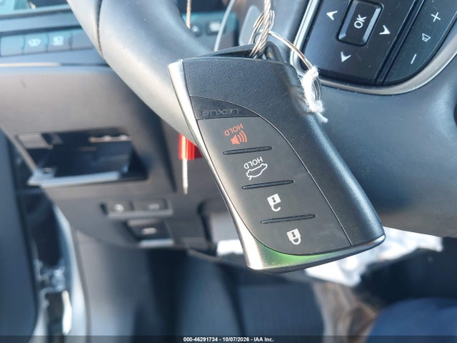 2025 LEXUS ES 300 11