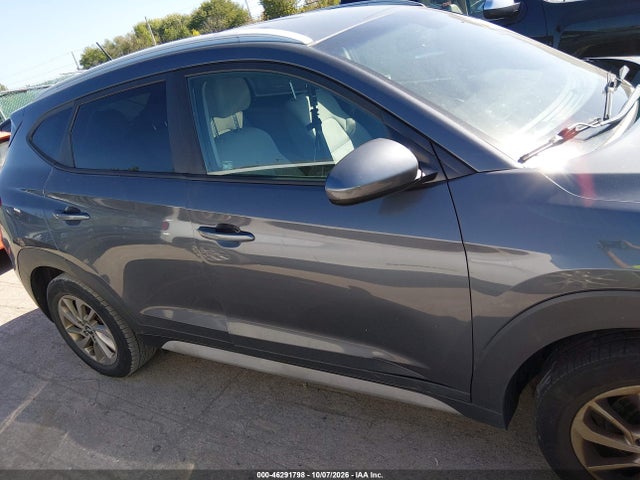 2017 HYUNDAI TUCSON SE 13