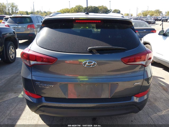 2017 HYUNDAI TUCSON SE 16