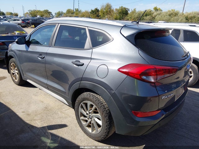 2017 HYUNDAI TUCSON SE 3