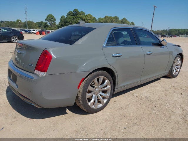 2018 CHRYSLER 300 LIMITED 4