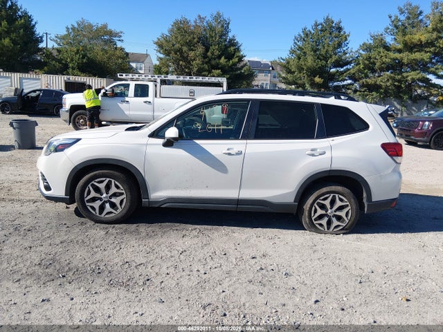 2022 SUBARU FORESTER PREMIUM 14