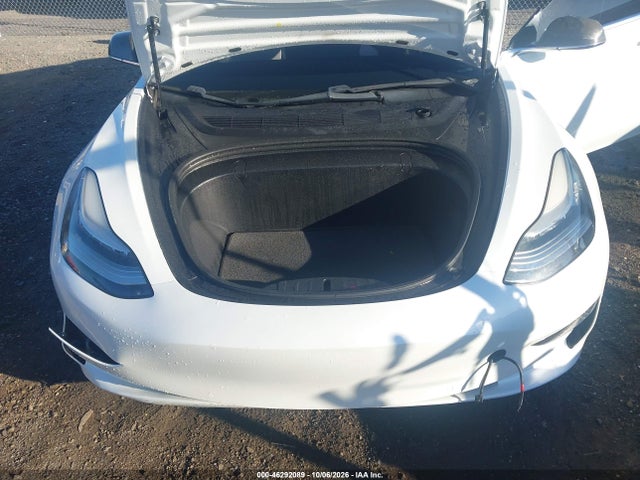 2018 TESLA MODEL 3 LONG RANGE/PERFORMANCE 10