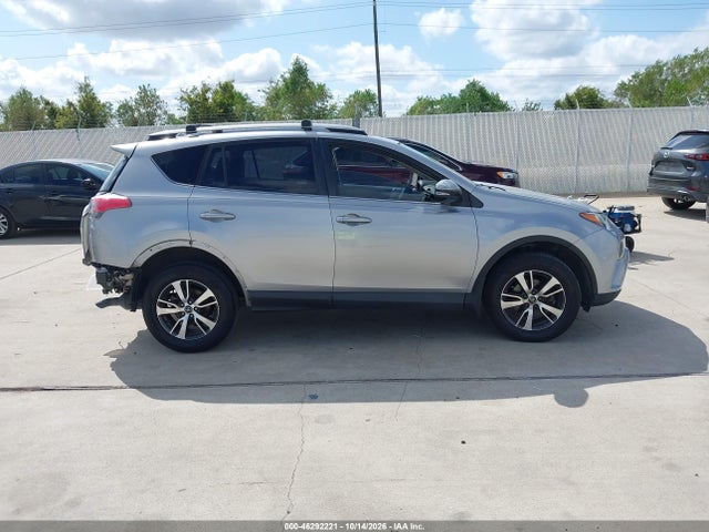 2018 TOYOTA RAV4 XLE 13