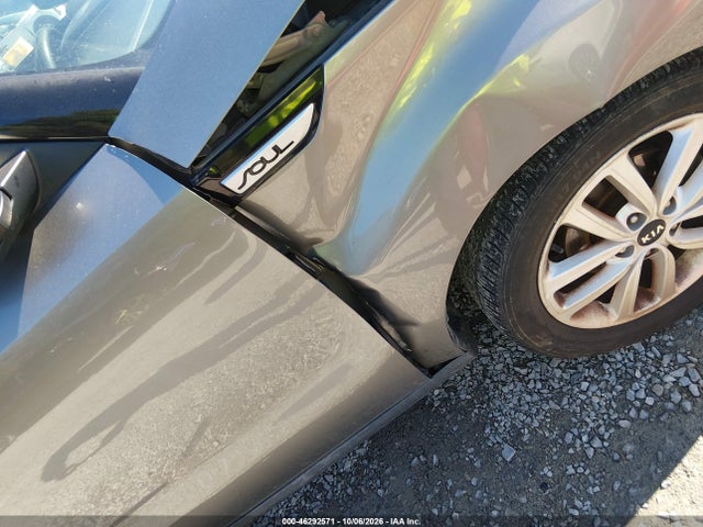 2017 KIA SOUL + 19