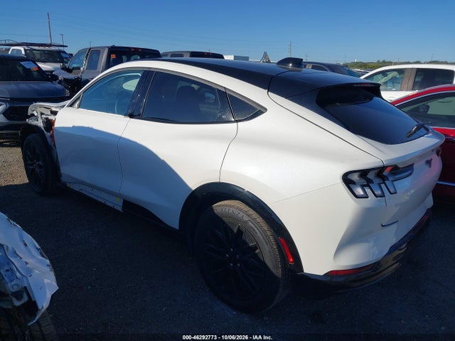 2025 FORD MUSTANG MACH-E PREMIUM 3