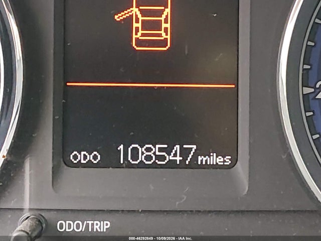 2018 TOYOTA COROLLA LE 15
