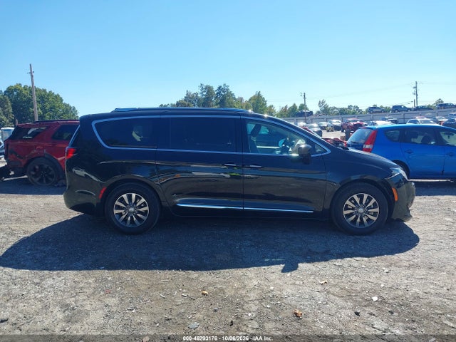 2019 CHRYSLER PACIFICA TOURING L PLUS 13