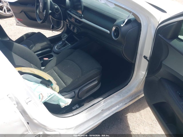 2020 KIA FORTE FE 5