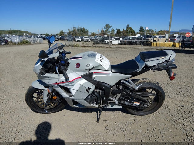 2026 HONDA CBR600 RR 12