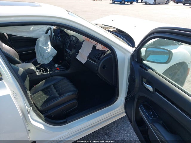 2020 CHRYSLER 300 300S 5