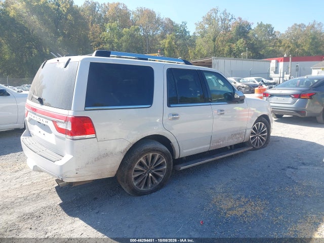 2017 LINCOLN NAVIGATOR SELECT 4