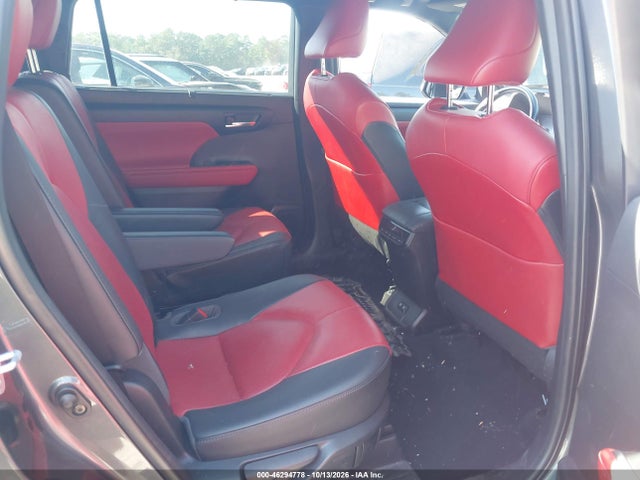 2021 TOYOTA HIGHLANDER XSE 8